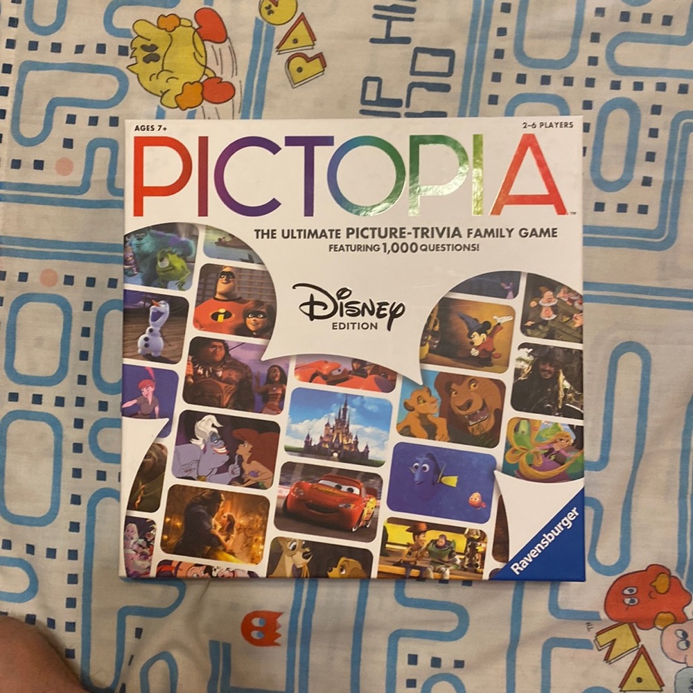 Disney Pictopia Editon Trivia Game